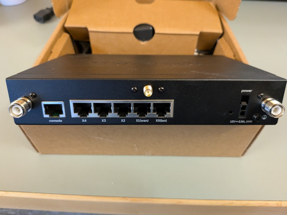 SonicWall TZ300W (APL28-0B5) Firewall Network Security Appliance, Working