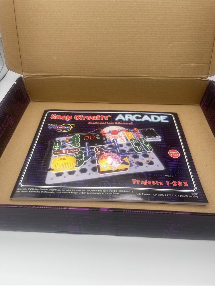 Snap Circuits Arcade Electronic Game STEM Kit 200 Projects Learning Fun
