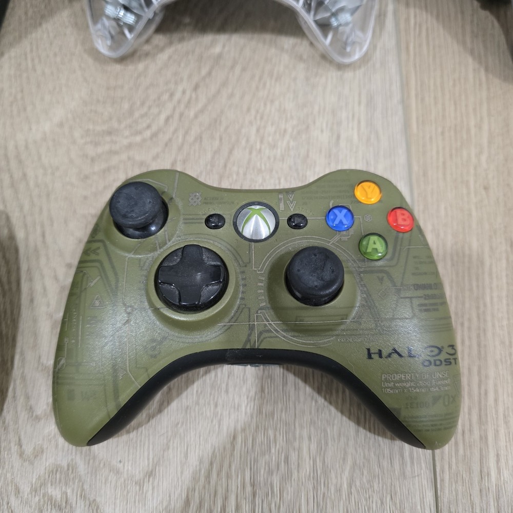 Massive XBOX Bundle - 4 Console + 13 Controllers & More [SOME TESTED / SOME...