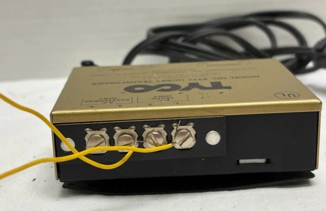 TYCO Trains HO Scale Model Train Hobby Transformer Controller #899V + Throttle P