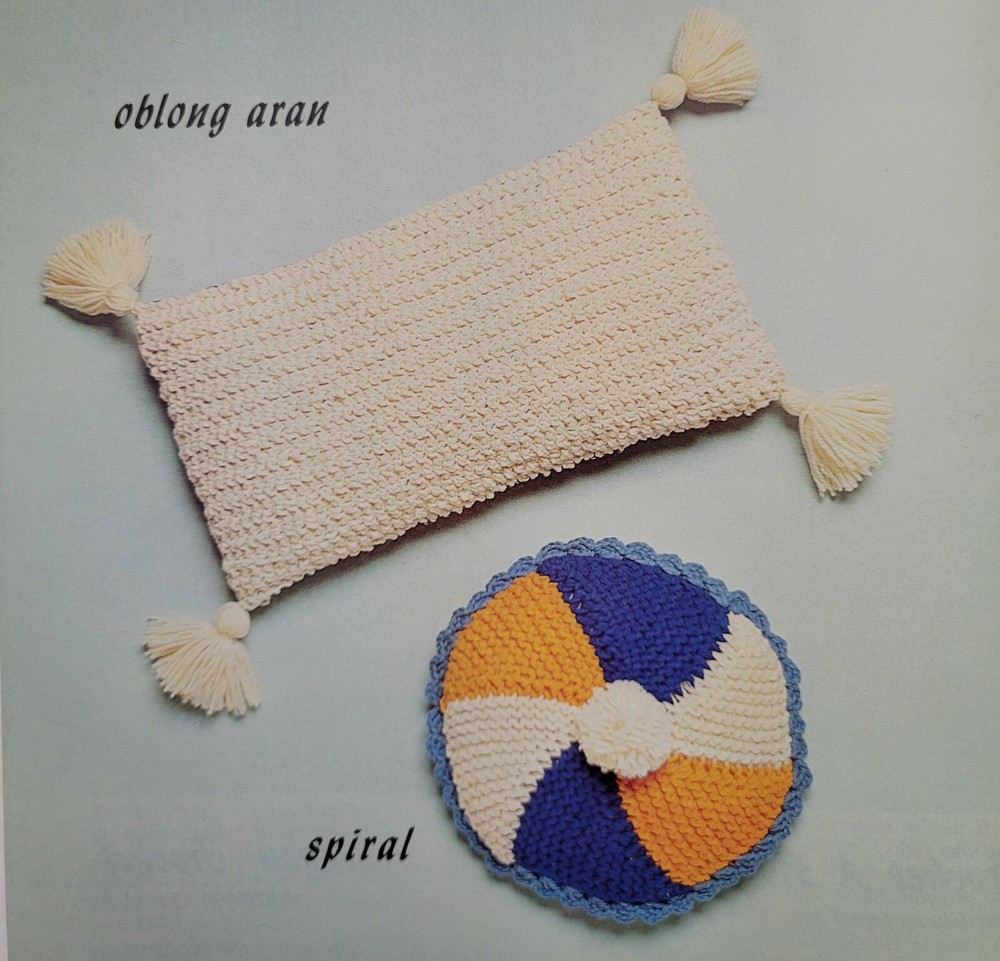 Vintage Graphic Enterprises Pillow Show-Offs - Patterns for Needleworked Pillows