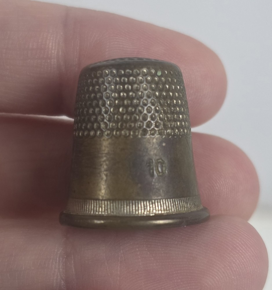 Antique Brass Dimpled Thimble Size 10