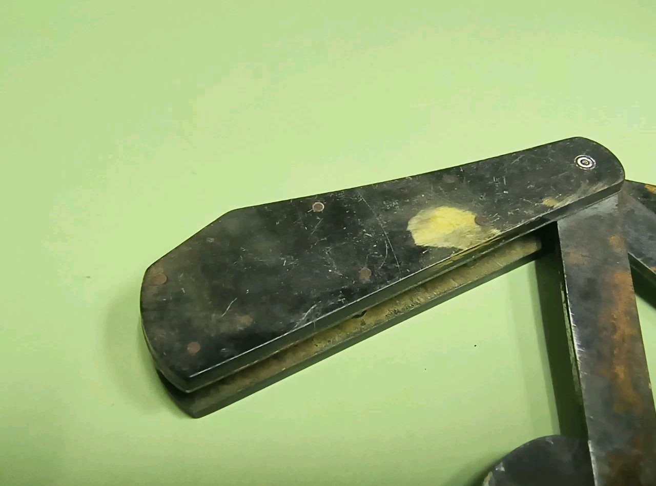 Antique Wade Wingfield & Rowbotham 3 Blade Blood Letting Fleam Bleeder Tool