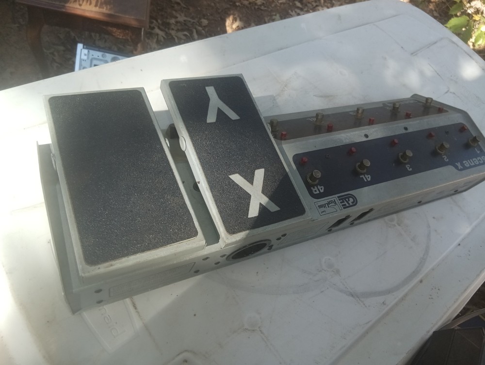 CAE FootLites 2x4F Dual Scene X/Y Controller Untested – Vintage Stage Lighting