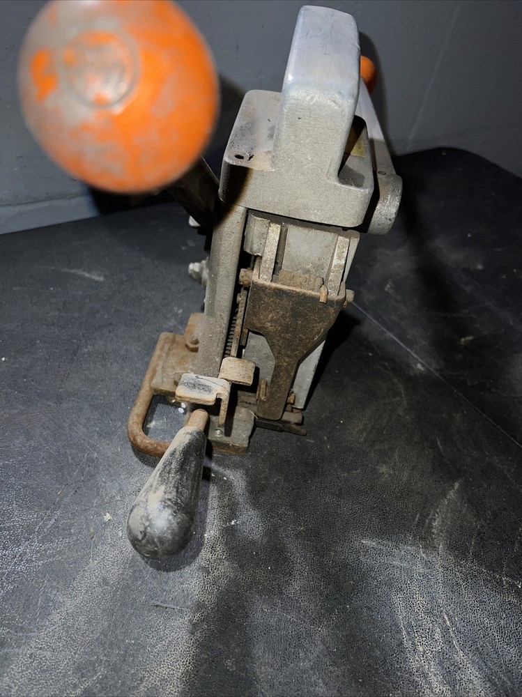 US Steel Supply Strapping Machine Model 657