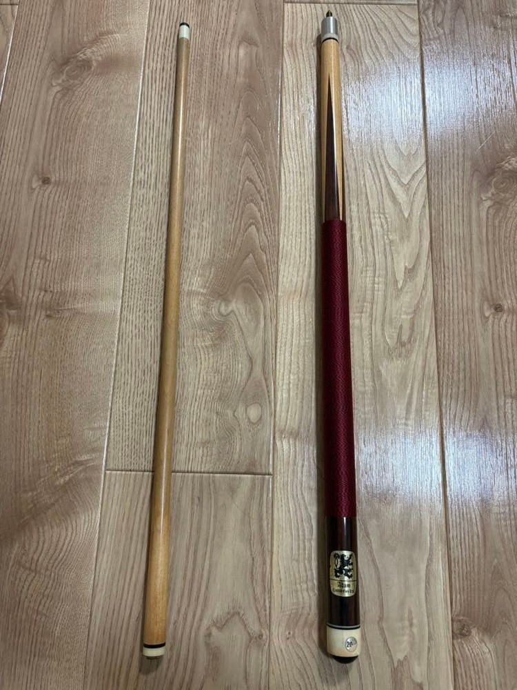 Adam Billiard Cue 20oz with Case (Old Model) #0422