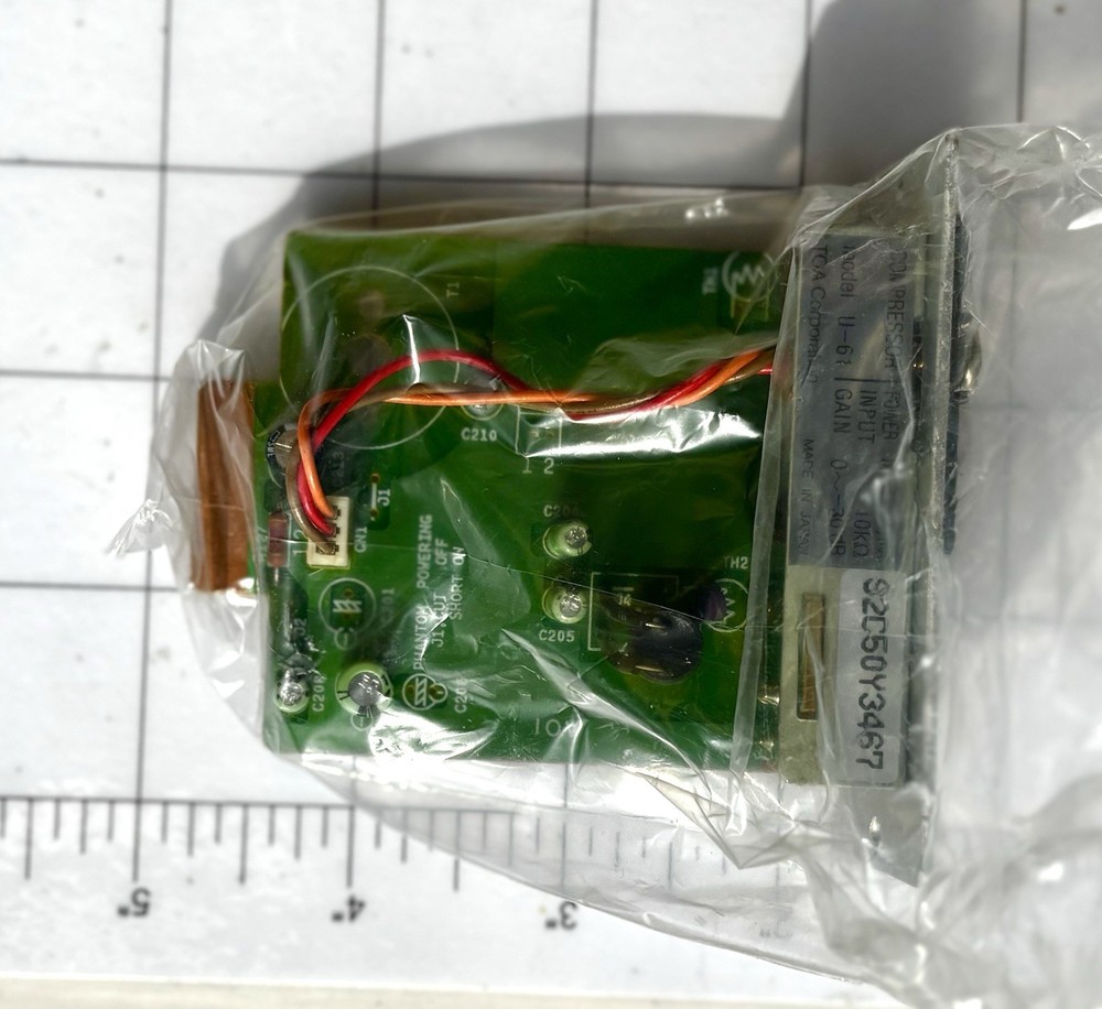 TOA U-61 AUX MOD-S Preamp W/compressor - Gain