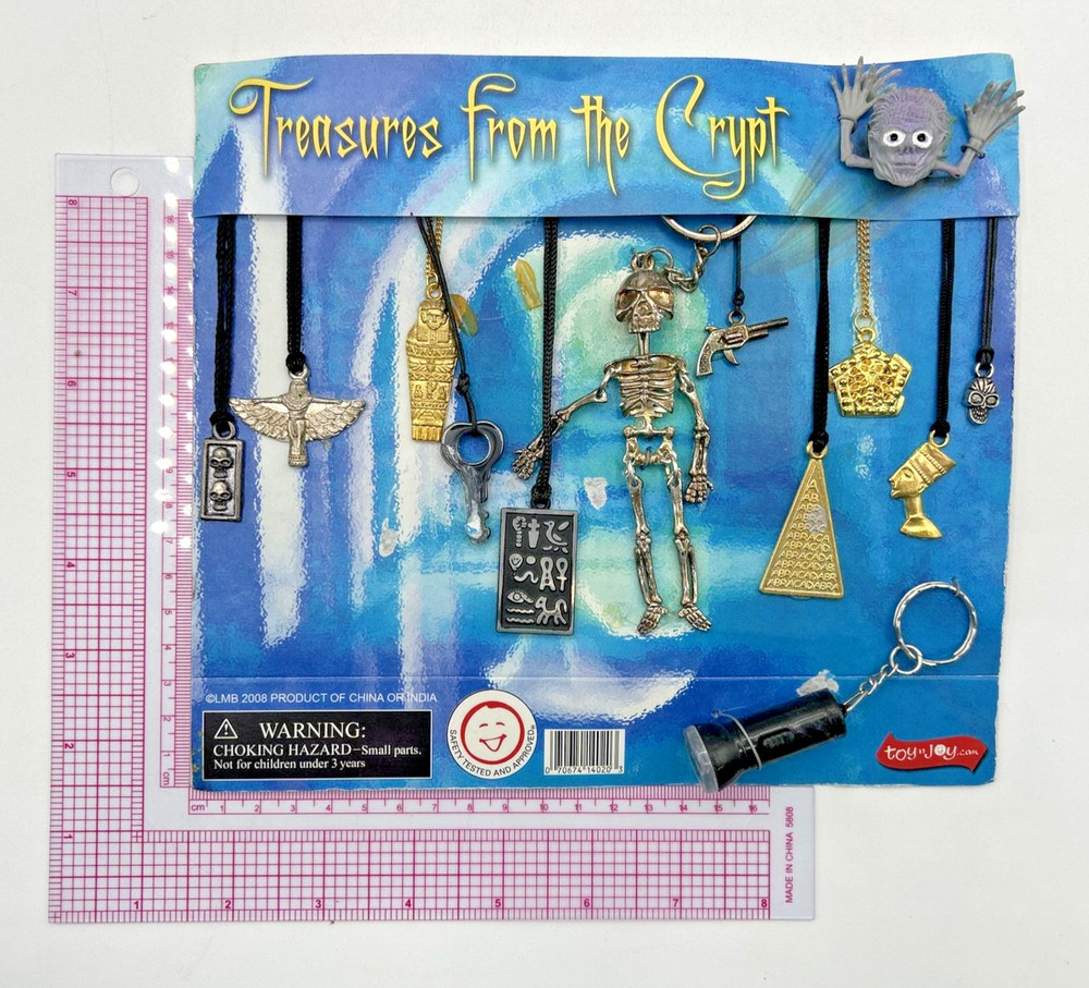 Vintage Vending Display Board Treasures From The Crypt 0184