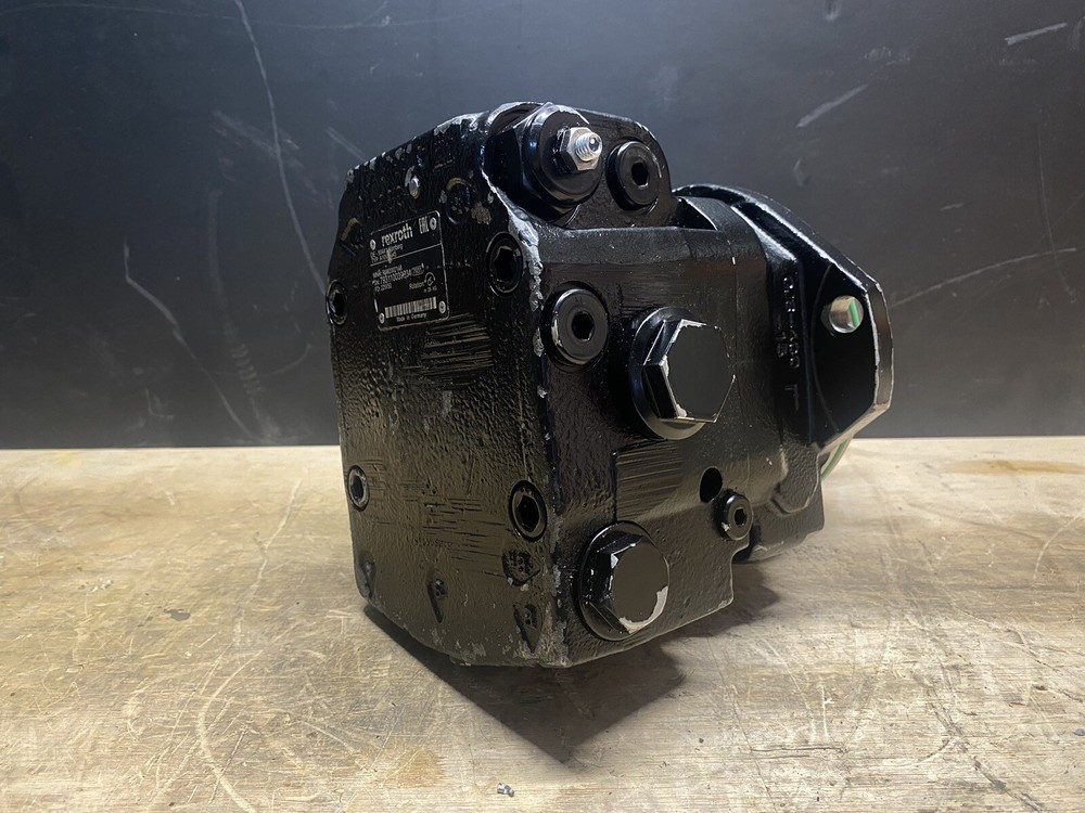 Rexroth Axial Piston Variable Motor R992002148 A10VE45 Plug In Version - New OB