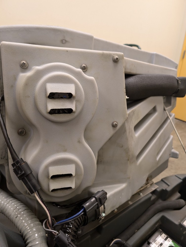 AquaPLUS Carpet Extractor (Non Working)