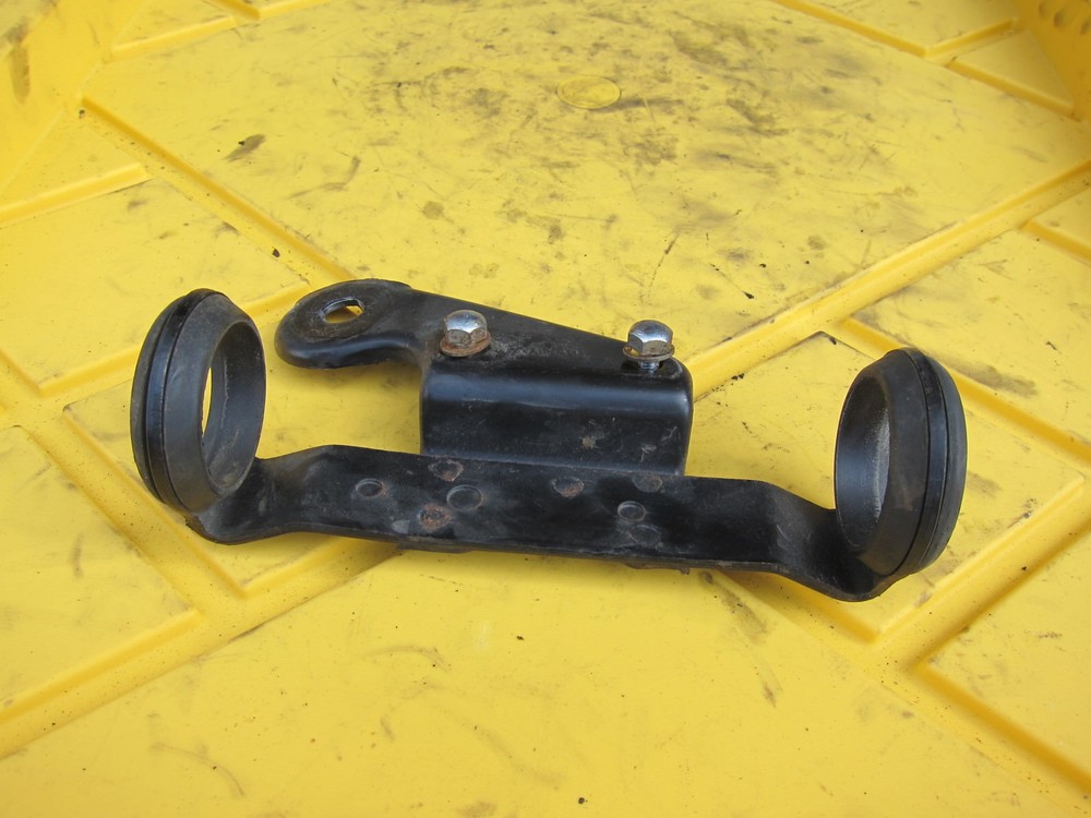 1995 Suzuki GS500 E OEM HEADLIGHT BRACKET