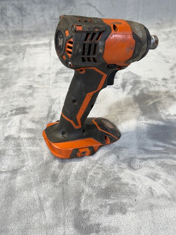 RIDGID 18V Lithium-Ion 1/4” Impact Driver UNTESTED, POOR CONDITION
