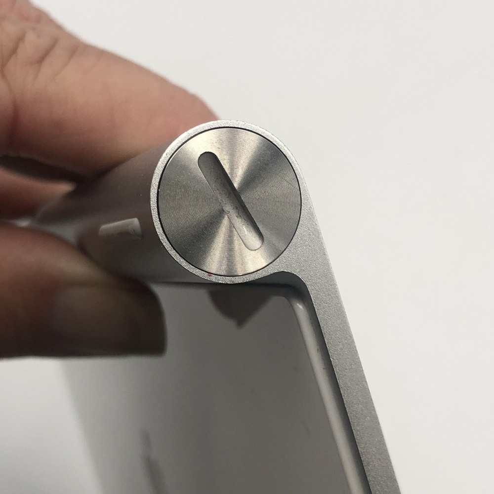 Apple A1314 Wireless Bluetooth Keyboard Silver And White