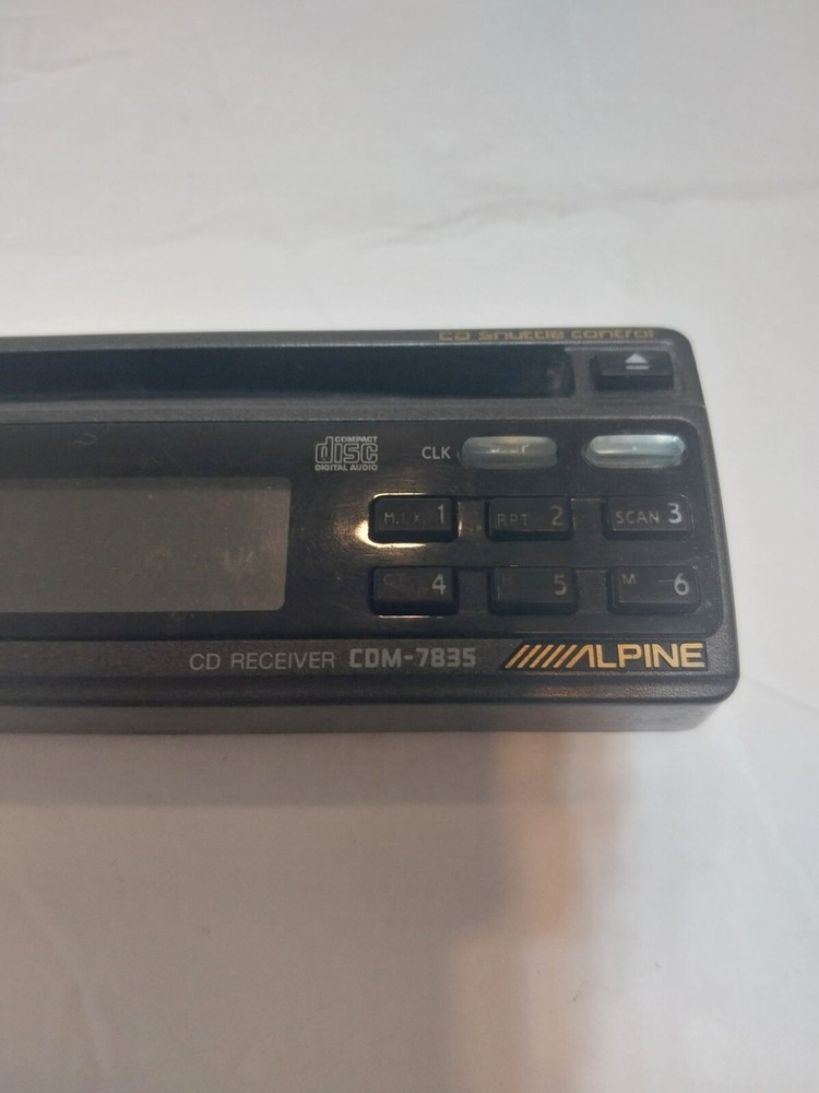 ALPINE CDM-7835 RADIO CD RECEIVER FACE PLATE ONLY