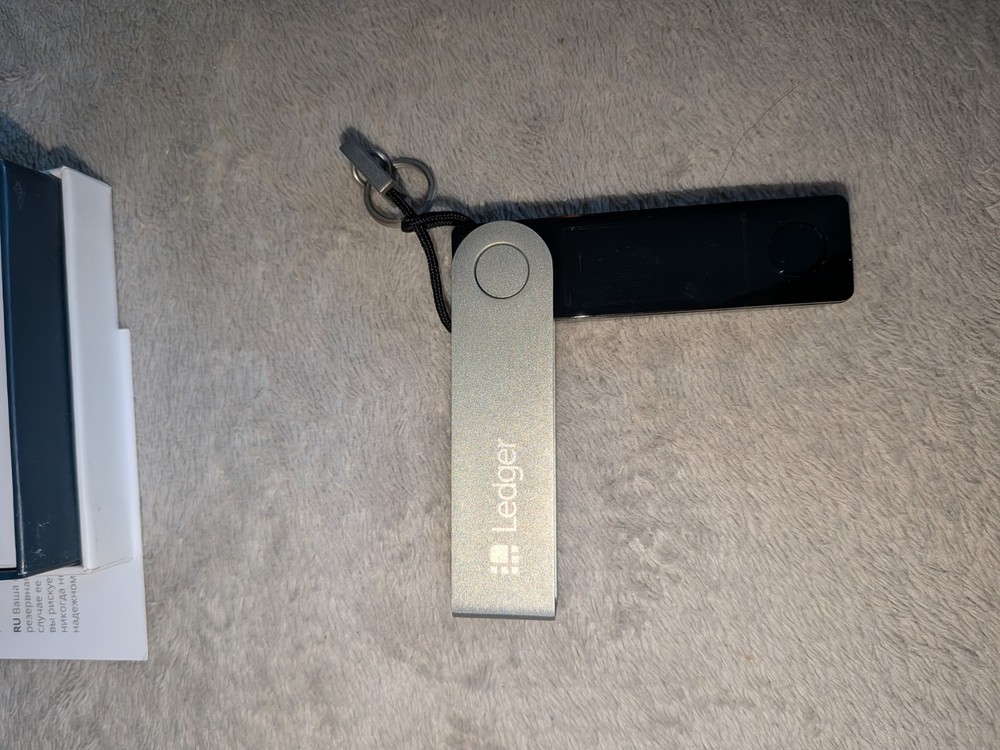 Ledger Nano X Bluetooth Enabled Crypto Hardware Wallet