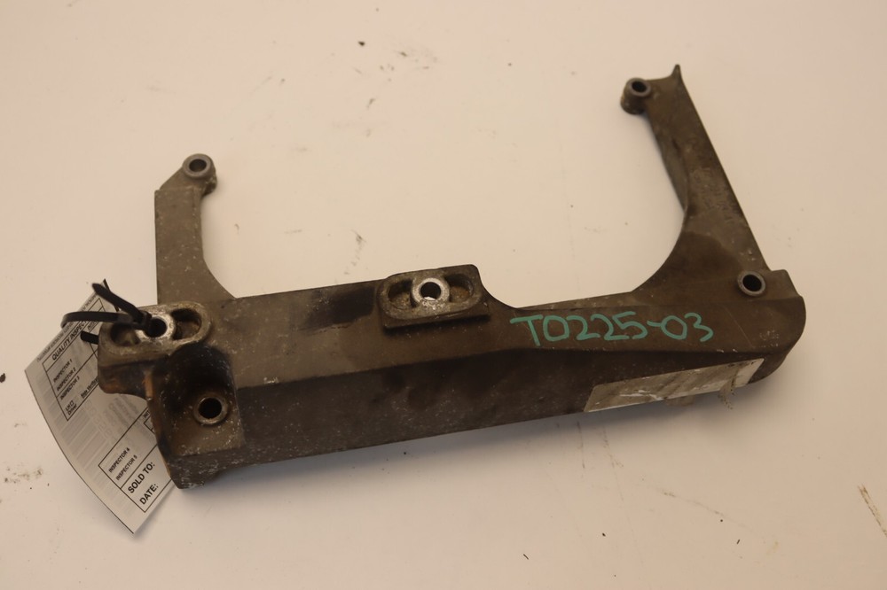 13-17 FREIGHTLINER CASCADIA EVOLUTION 125 DD15 AIR CLEANER BRACKET MOUNT OEM