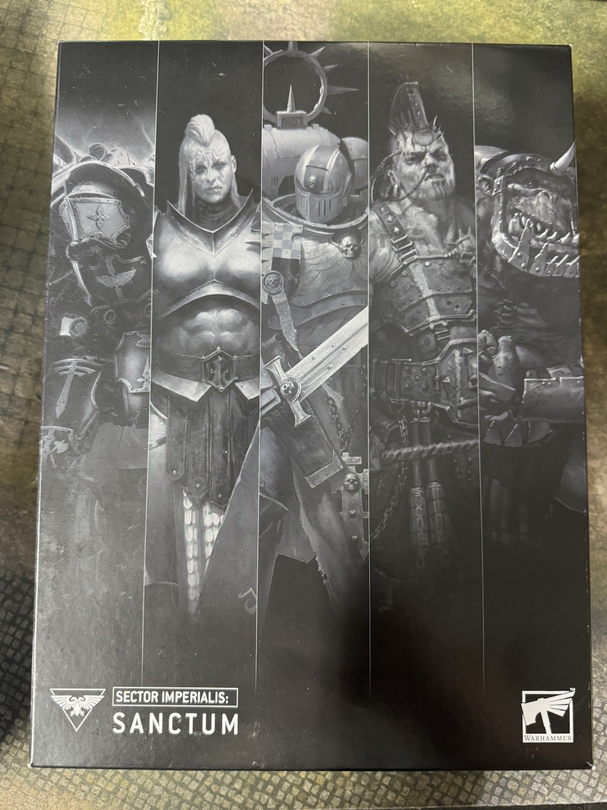 Warhammer 40k Terrain - Sector Imperialis Sanctum Terrain - OOP Rare NEW