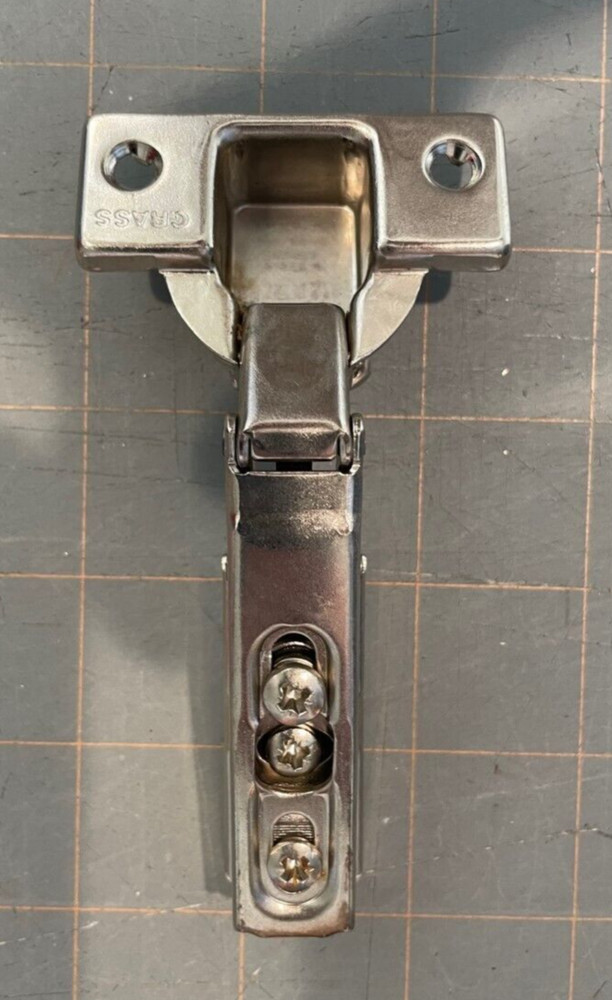 GRASS 1006-30 Clip-On Hinge (Self-Closing, 3703VS ) 110° Snap-On 1006 30