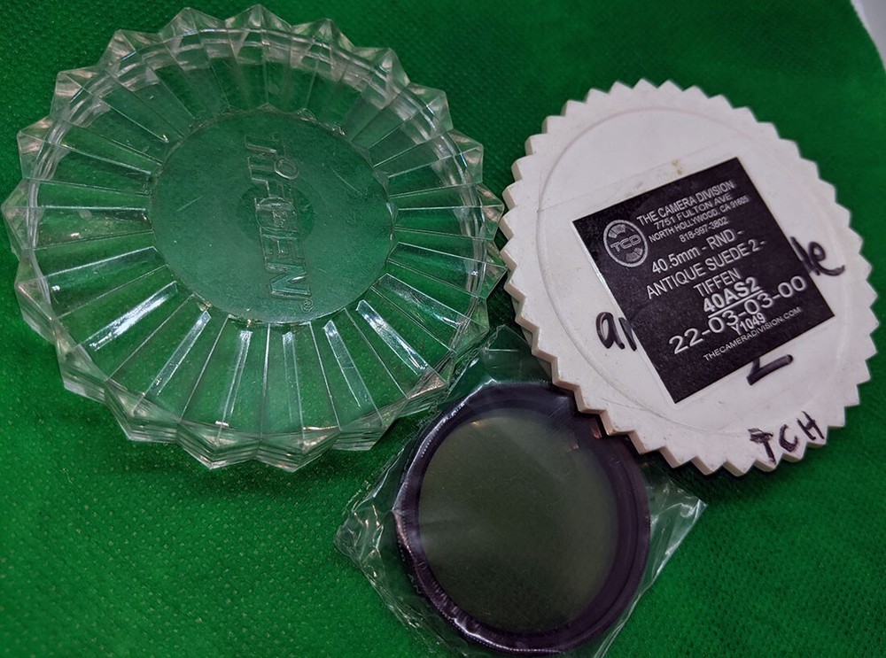 Tiffen 40.5mm Solid Color Filter  Solid Color Straw 2