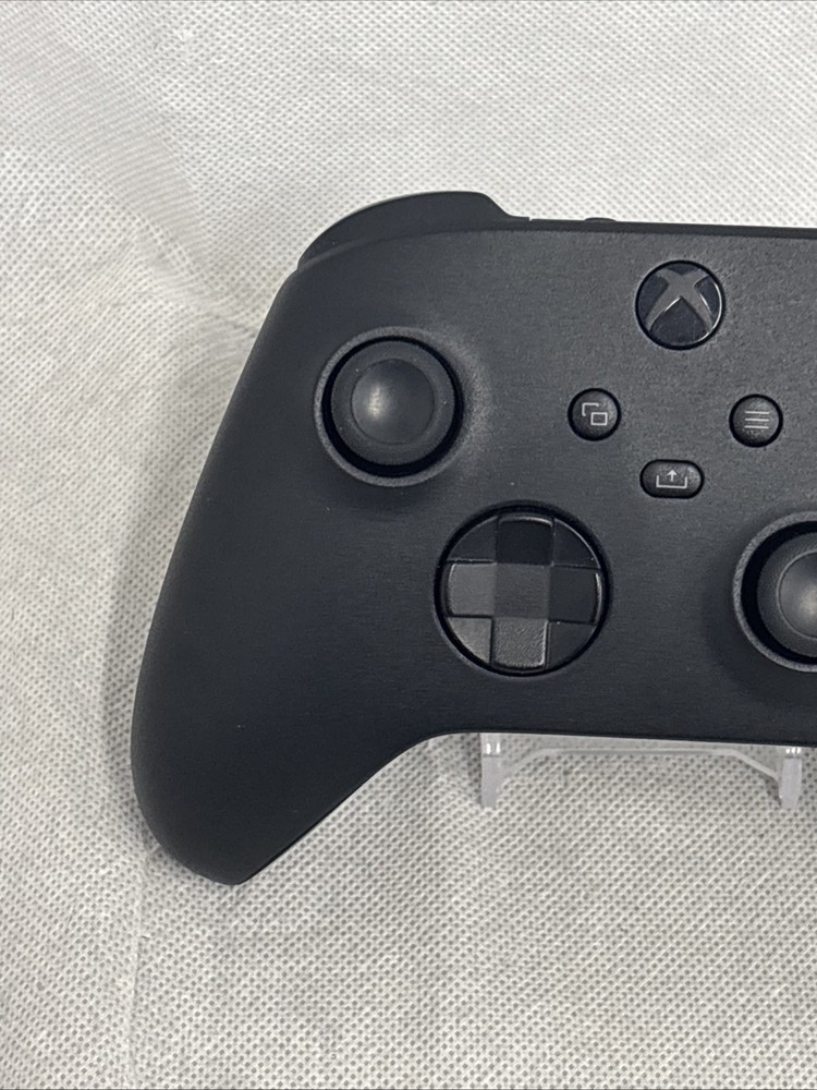 Microsoft Xbox Series X|S Wireless Controller - Model 1914 - Black