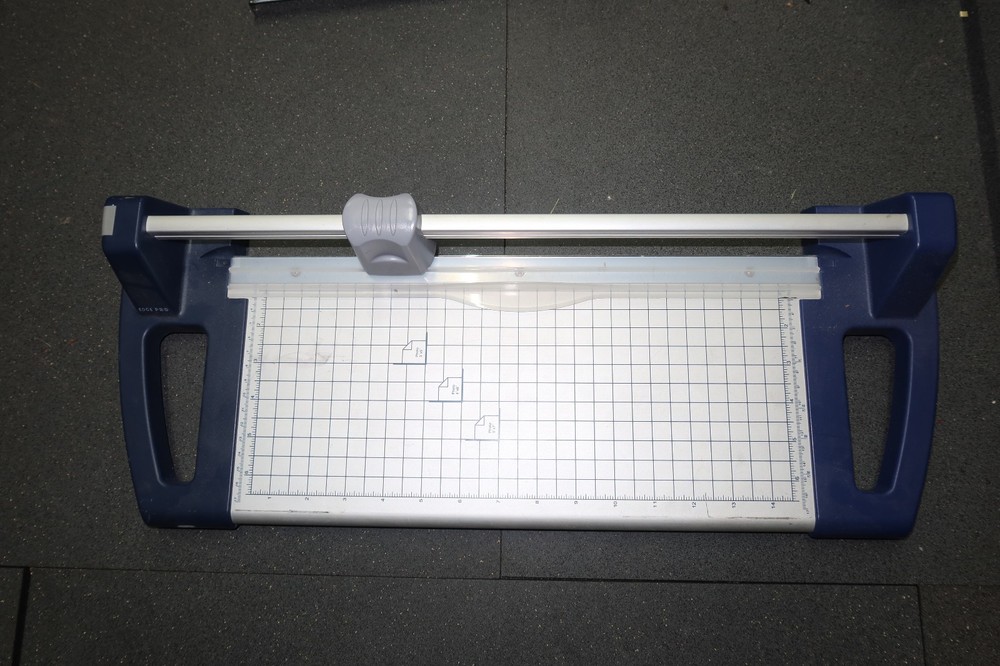 Edge Pro  EdgePro Manual Paper Photo Cutter