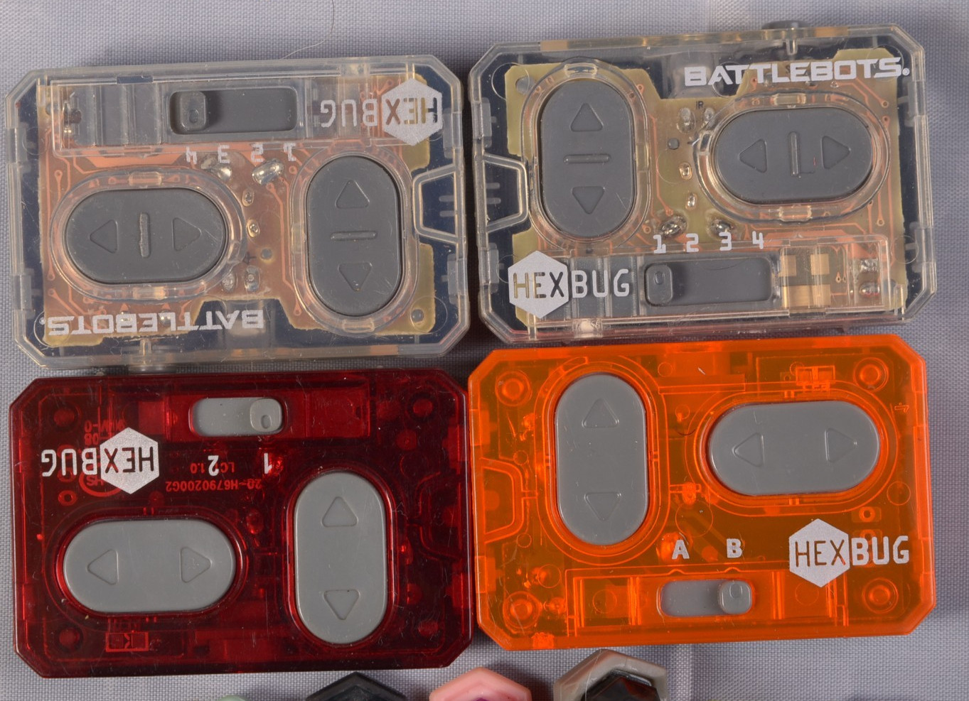 Hexbug Nano Nitro 5-Pack 1 Glow In Dark New + 13 Bugs 4 Remote 8 Platform