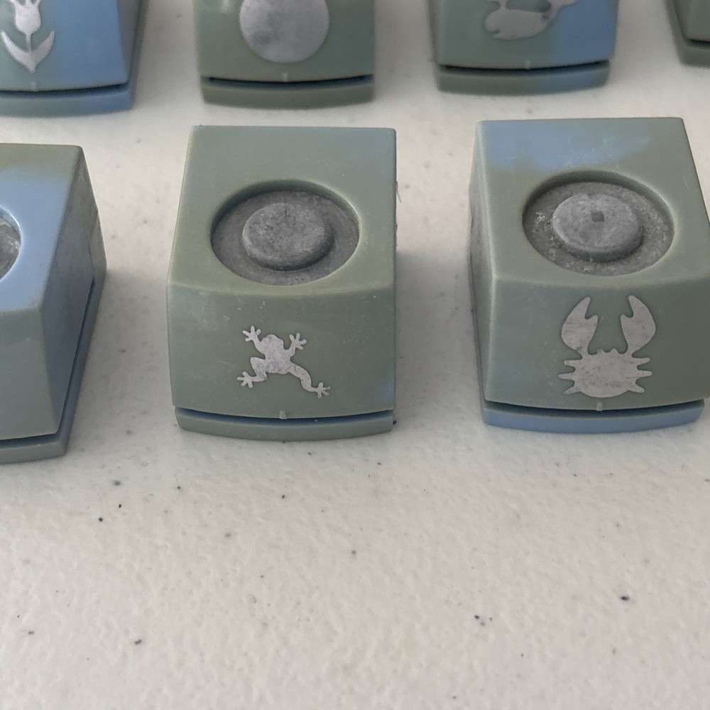 Interchangeable Punch- 12 Punches & Handheld Punch