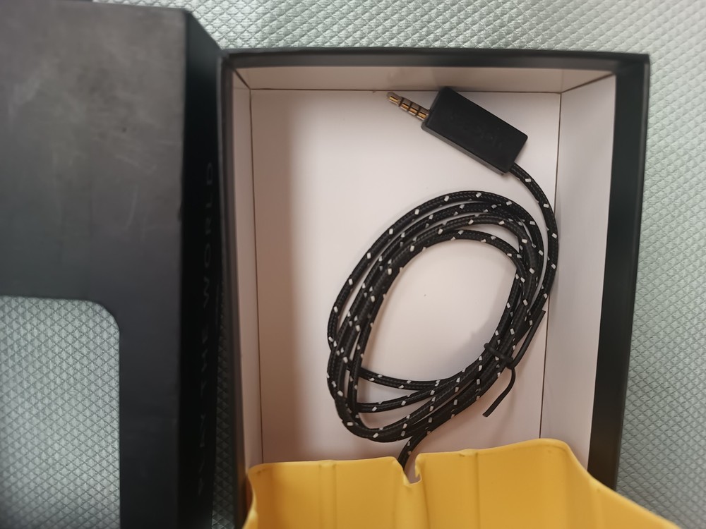 Mogees Pro Vibration Sensor, Case, Adapter, pads; UNTESTED