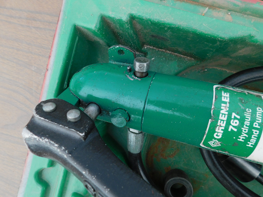 Greenlee Hydraulic Knockout Set 767 WITH CURRENT TOOLS DYES