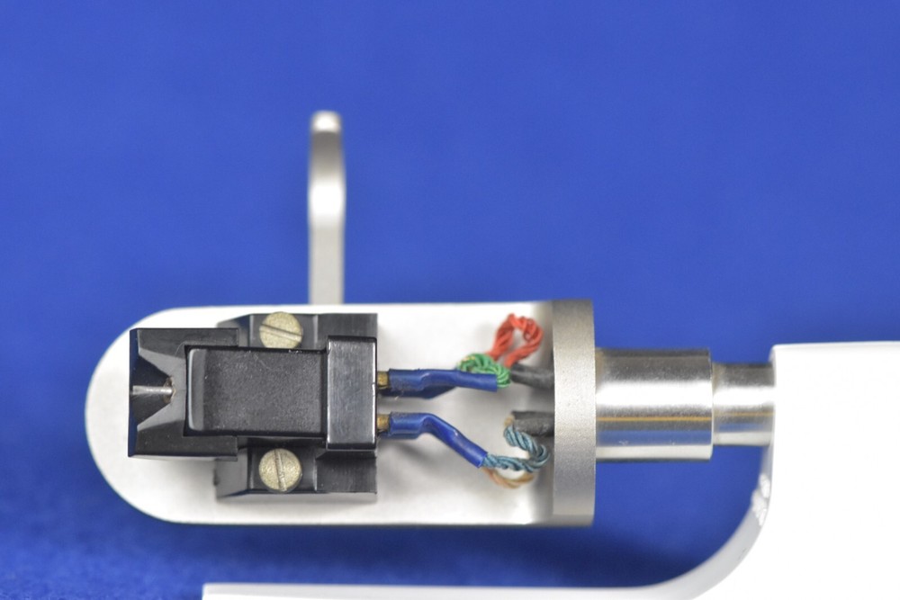 Fidelity Research FR-S/6 Headshell with FR-6SE Cartridge