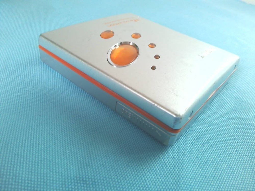 Used Sony MZ-E520 MD Walkman Portable MD Player Confirmed Working Only Unit