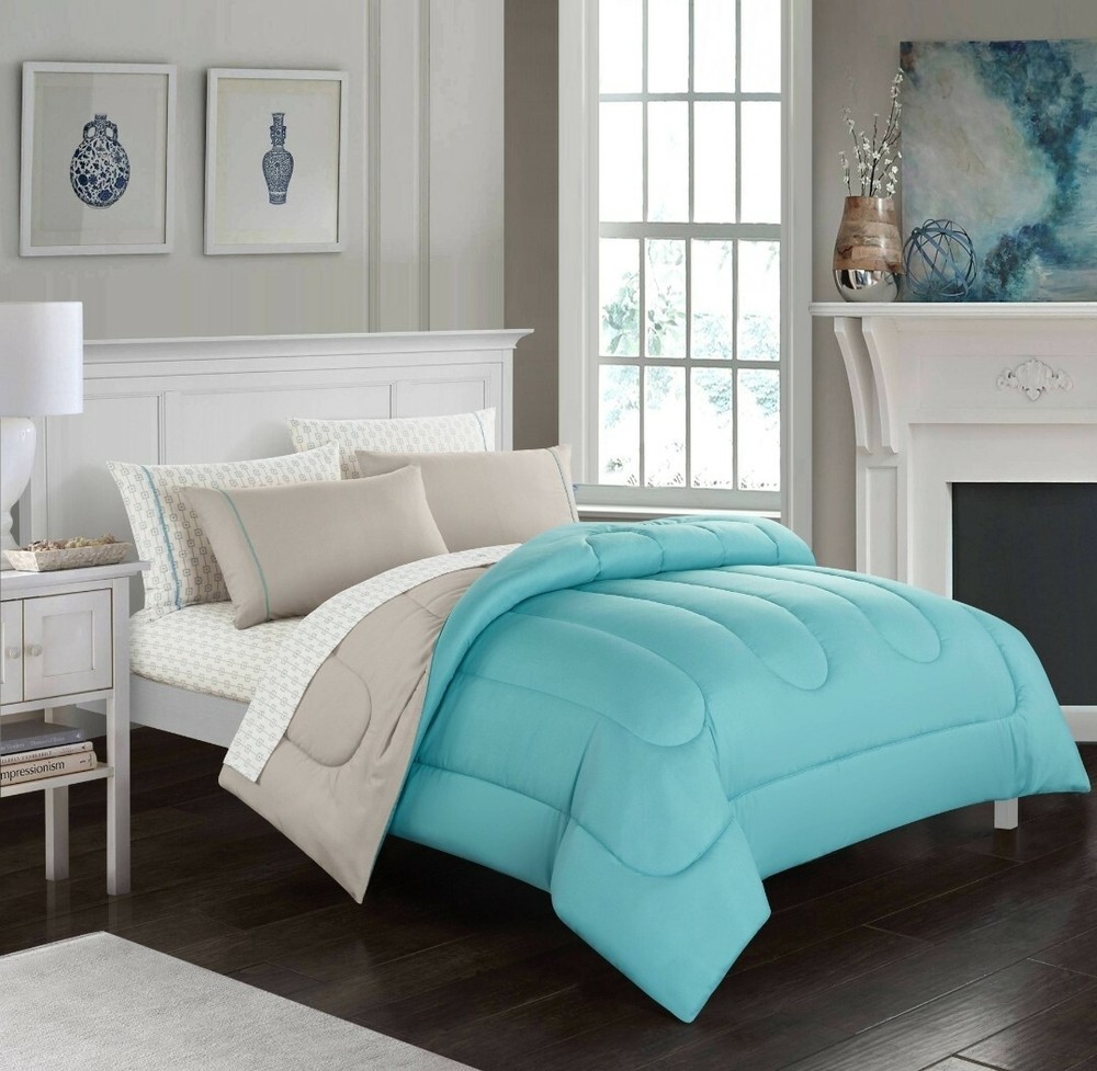 CASA 7-Piece Solid Reversible Comforter Set With BONUS Sheets, Full, Aqua