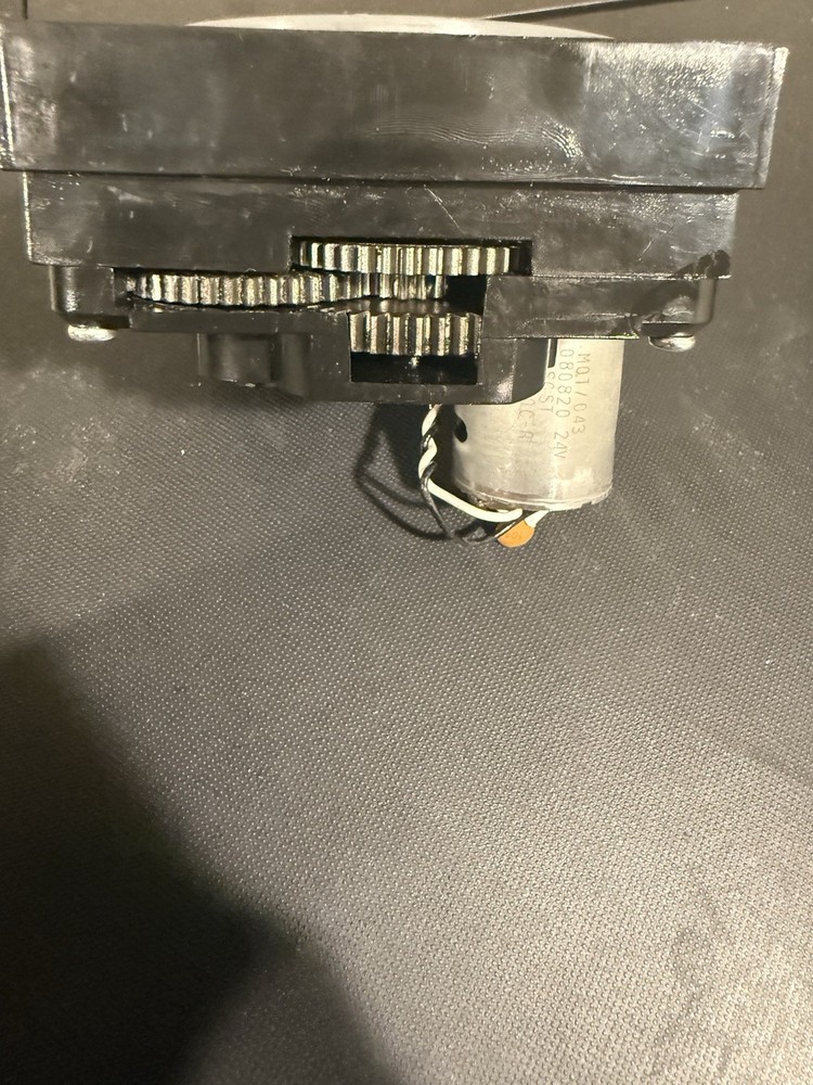 1¢ Serial Compact Hopper 2-L (Used/Not Tested)
