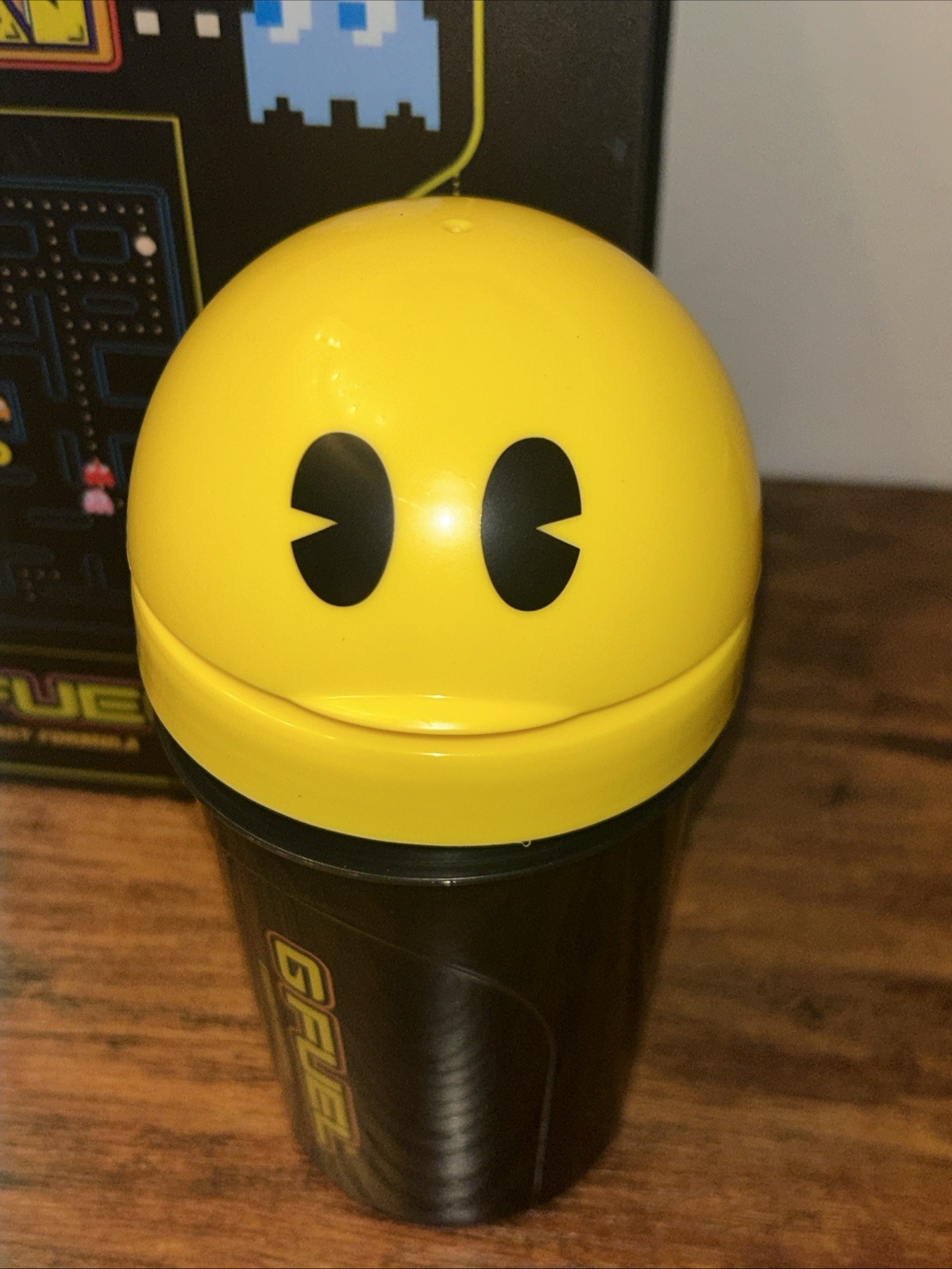 GFUEL x Pac-Man Power Pellet Collector’s Box - LIGHT UP - Shaker Cup & Tub