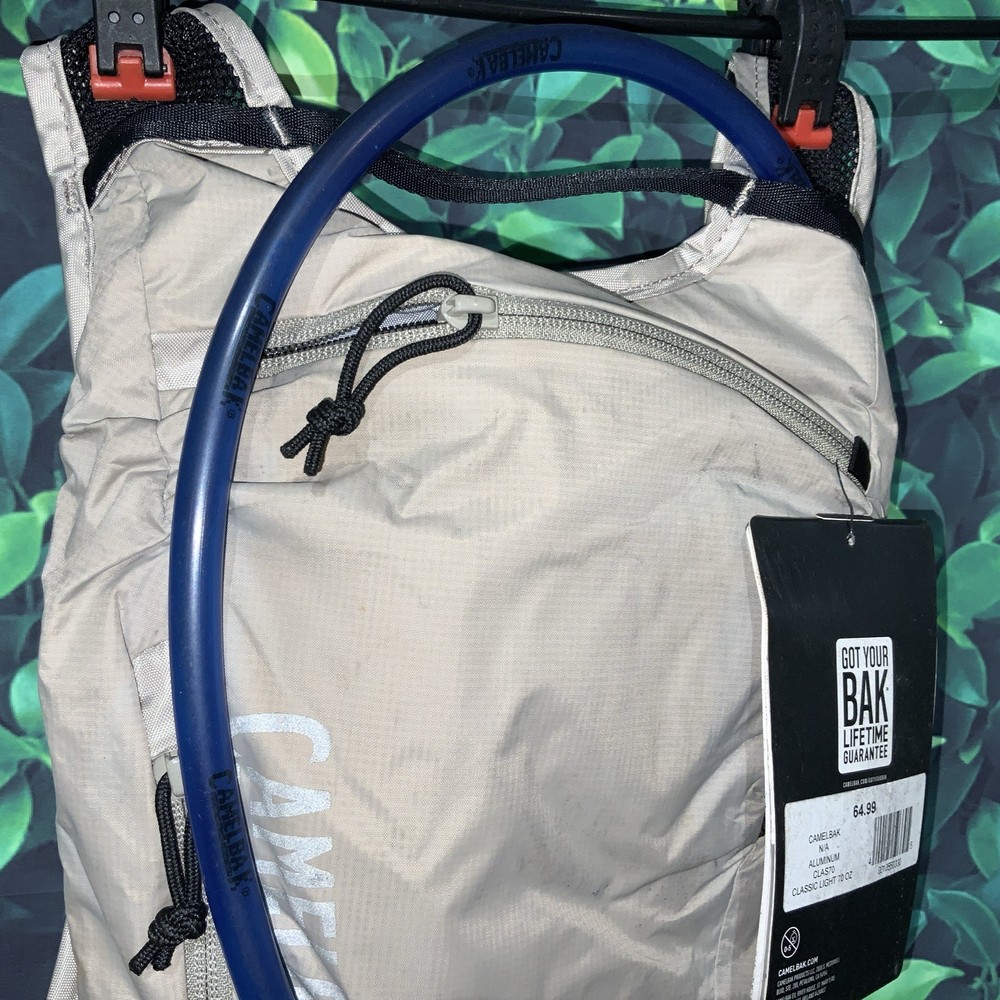 Camelbak Classic Light 70 Oz Aluminum With Defects
