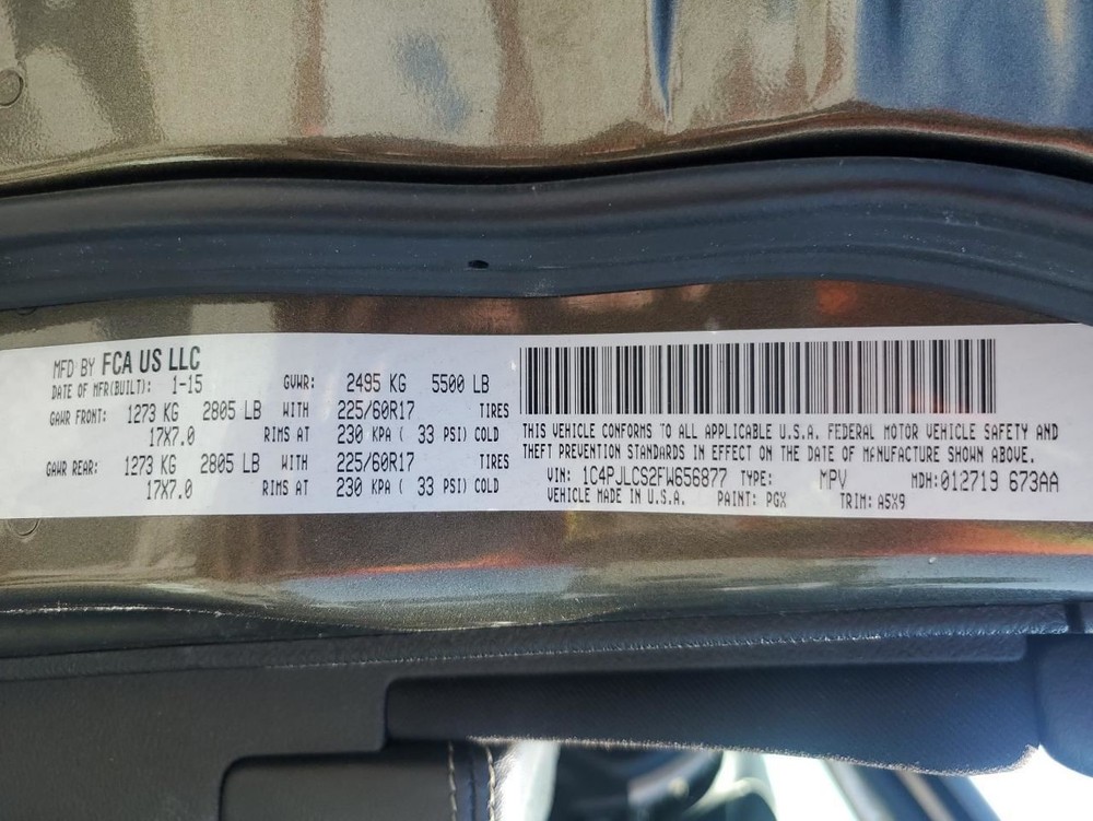 CHEROKEE 2015 Glove Box 4863443