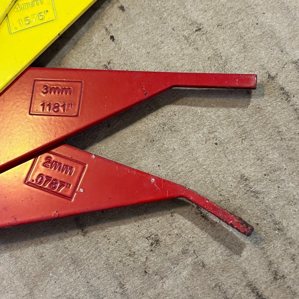 Mac Tools (BT97841A) Disc Brake Lining Gauge 8-pc Set Used