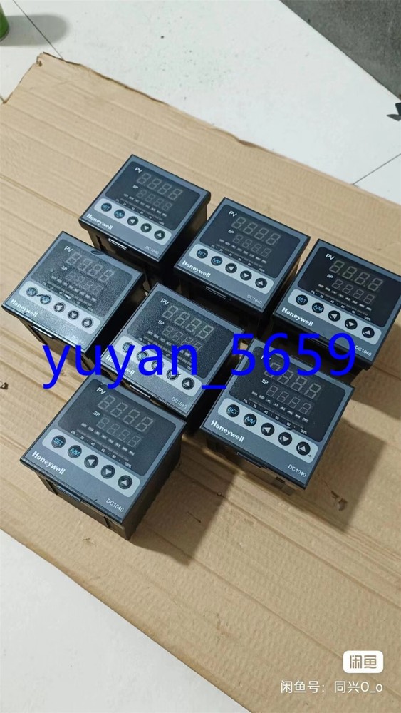 1 Pcs USED Honeywell DC1040CR-702000-E Temperature Controller #1523 LY