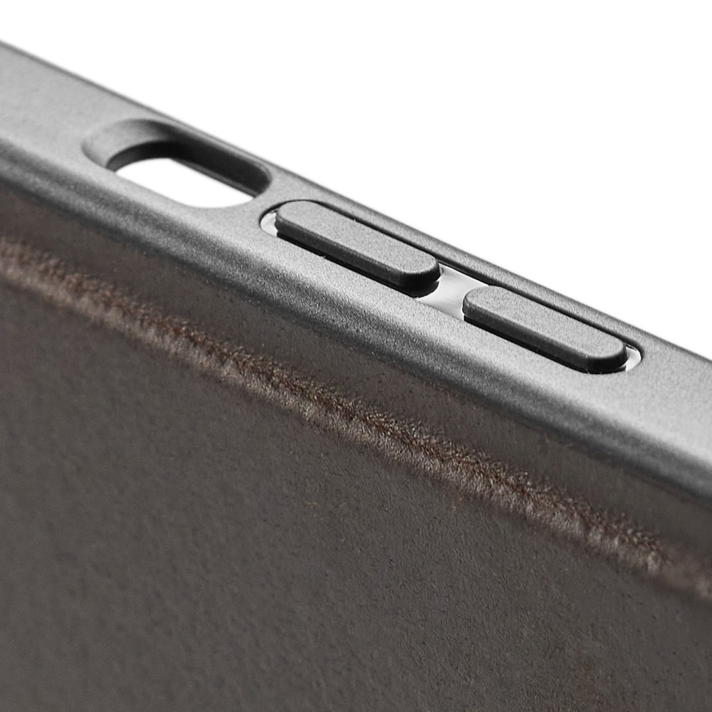 DIAVOLI ® Leather Case For iPhone 15 - Compatible With Mag-Safe