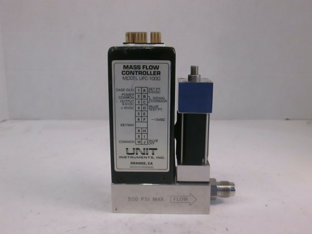 Unit UFC-1000 Mass Flow Controller MFC, O2, 50 SCCM
