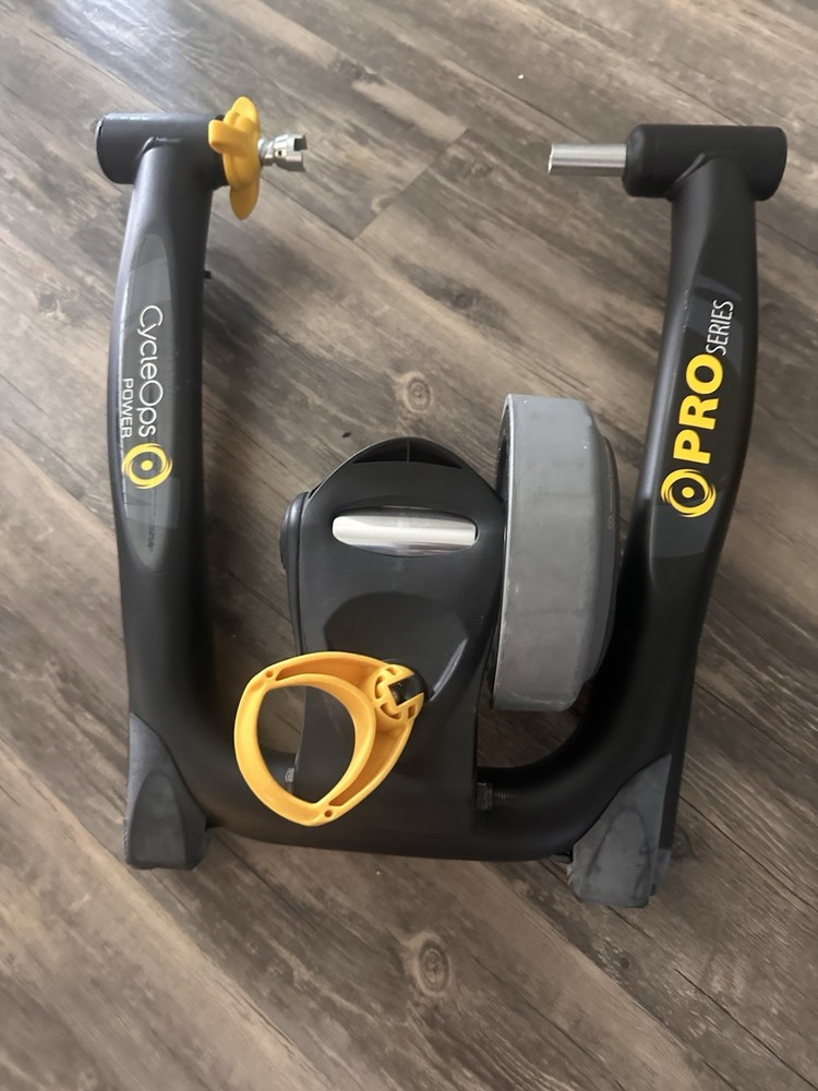 Saris CycleOps Fluid2 Indoor Bicycle Trainer