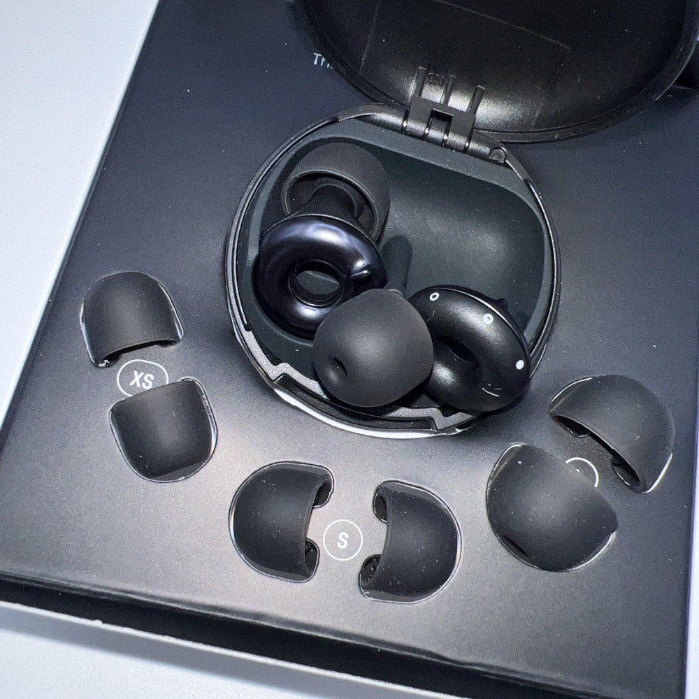 Loop - Switch 2 - Black - Adjustable Ear Plugs – OpenBox