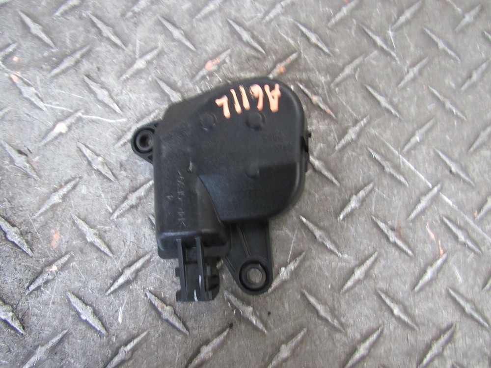 2006 CHRYSLER PACIFICA LEFT BLEND DOOR ACTUATOR 2 3.5L