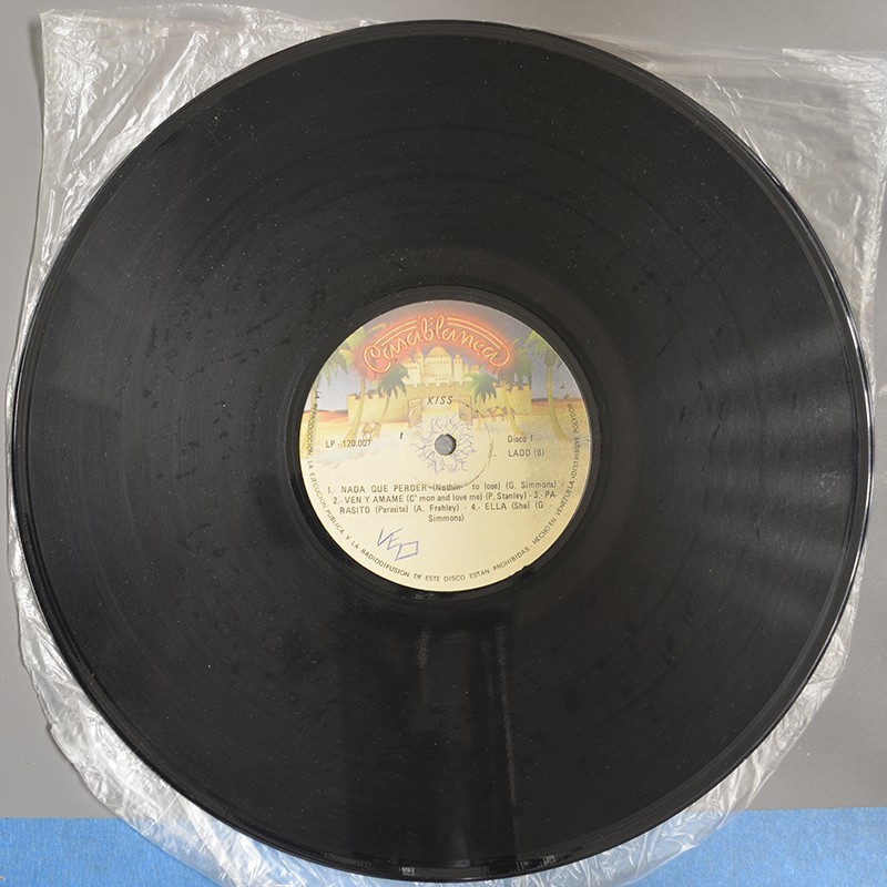 LP KISS Alive Venezuela Camel label 1976 Ships Free In USA