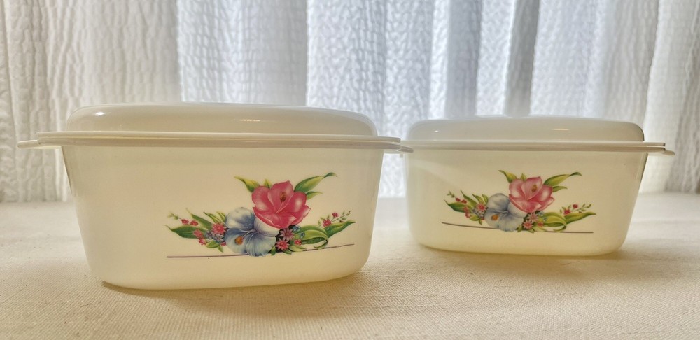 Square Serving Bowls With Lids- Lotus Pattern.