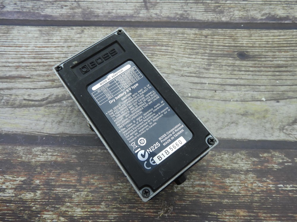 Boss ST-2 Power Stack Distortion Guitar Effect Pedal w/box from japan