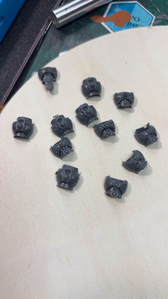 Games Workshop Warhammer 40K Space Marines Devastator squad legs and torso only
