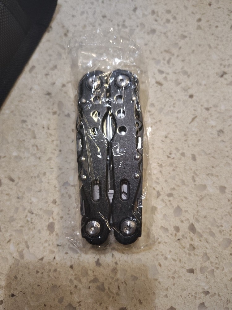 RoverTac Multitool Pliers 9-in-1 Multi Tool Pocket Knife Multitool Knife Tac...