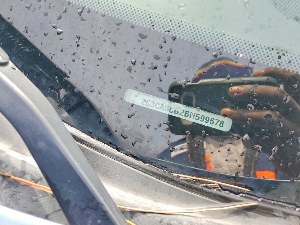 300 2011 Glove Box 4983856