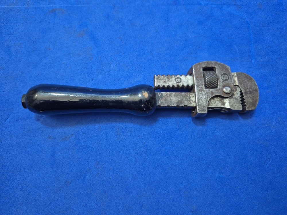 Oswego Tool Co. and Trimo 6 Inch Pipe Wrenches